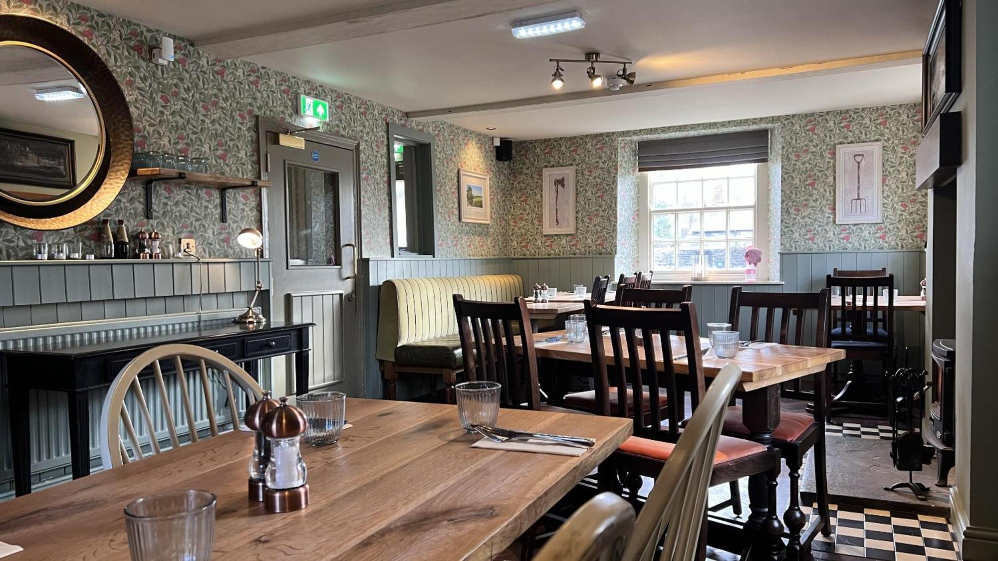 The Forresters Arms Kilburn Kilburn  Ngoại thất bức ảnh